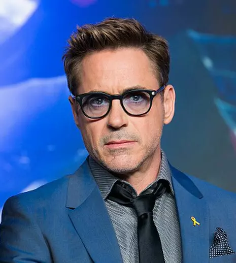 Robert Downey Jr. debutează ca regizor, cu serialul „Singularity”