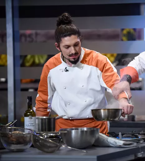 „Chefi la cuțite” se pregătește de ultimul battle din sezon. Diseară se aleg semifinaliștii