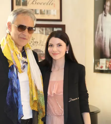 FOTO. Anca Lungu a fost acasă la Andrea Bocelli. Imaginile, în următoarele zile, la „Observator”