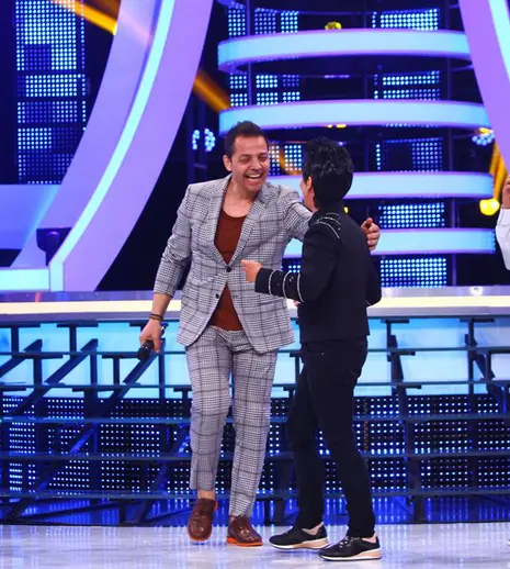 Bianca Sârbu cântă alături de Jean de la Craiova, sâmbătă, la „Te cunosc de undeva!”