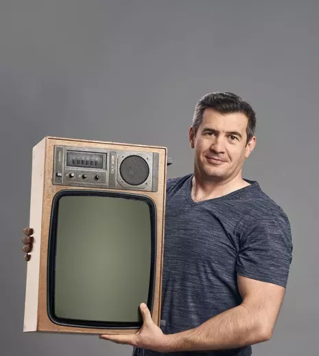 INTERVIU ALTFEL. Dragoș Pătraru (Prima TV): „Aproape tot mă uimește la tv azi”