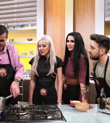 Marţi, de la 20:00, pe Antena 1, surorile Crudu își încearcă norocul în sezonul special „Chefi la cuțite”