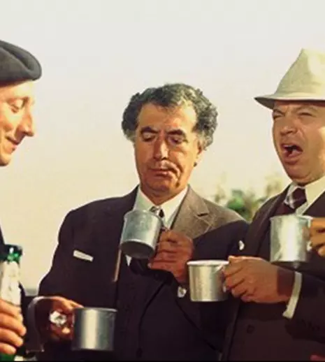 „Operațiunea Monstrul”, comedia-cult a cinefililor români, va fi sâmbăta asta, la „CinemaTePeca”