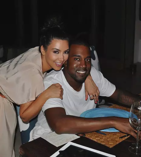 Kim Kardashian și Kanye West au sărbătorit 6 ani de căsătorie