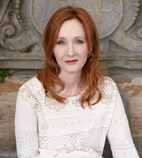 Peste 1 milion de euro pentru orfanii din Ucraina. J.K. Rowling va dona banii prin intermediul fundației sale