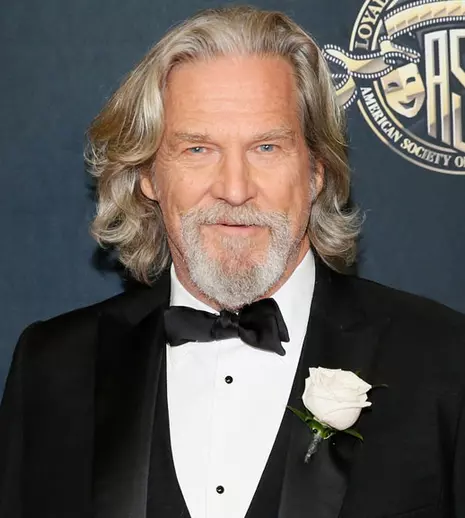 Actorul Jeff Bridges a dezvăluit că a fost diagnosticat cu cancer
