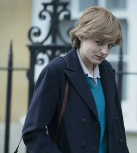 Netflix a publicat o fotografie cu Emma Corrin în rochia de mireasă a prinţesei Diana