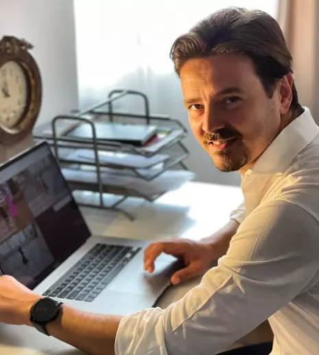 Ce face Mihai Petre după ce a plecat de la „Românii au talent”