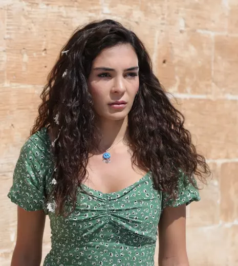 Ebru Șahin, protagonista din „Hercai”, s-a logodit! Când va avea loc nunta