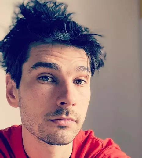 Anghel Damian din serialul „Vlad”, confirmat pozitiv cu Covid-19