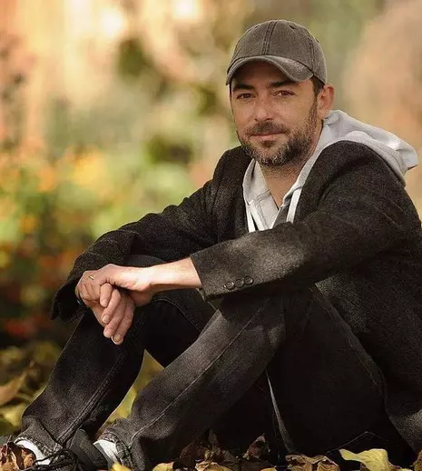 Cum arată casa lui Dan Bordeianu. Cu ce se ocupă de când s-a mutat la țară