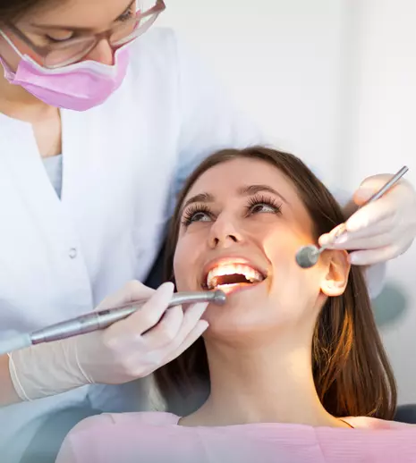 5 motive pentru care trebuie să mergem regulat la stomatolog