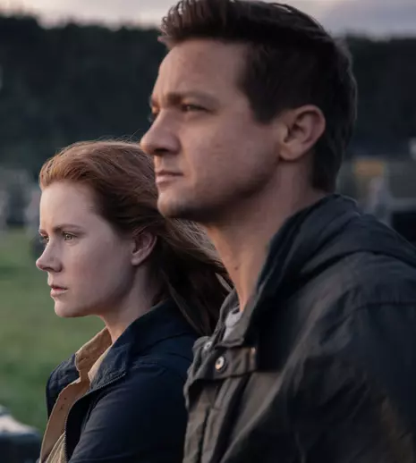 Filme la TV azi, 26 noiembrie: „Primul contact”, „Întuneric total”, „Fereastra secretă”