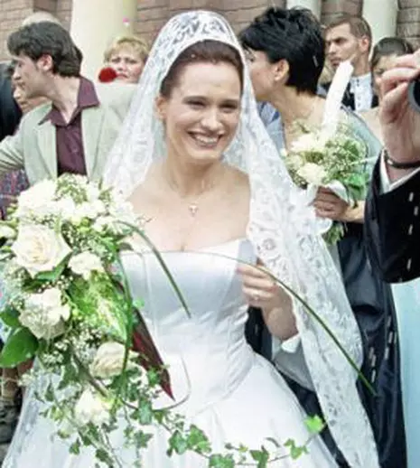 Vedete în rochie de mireasă. Cum arătau la nunta lor 10 celebrități din televiziune