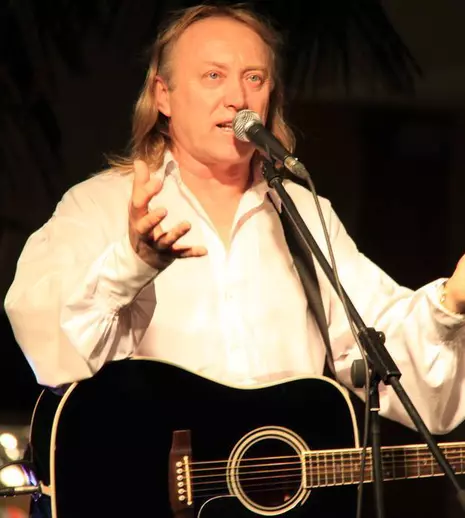 Cine este soția lui Ștefan Hrușcă. Cu ce se ocupă Gianina în Canada