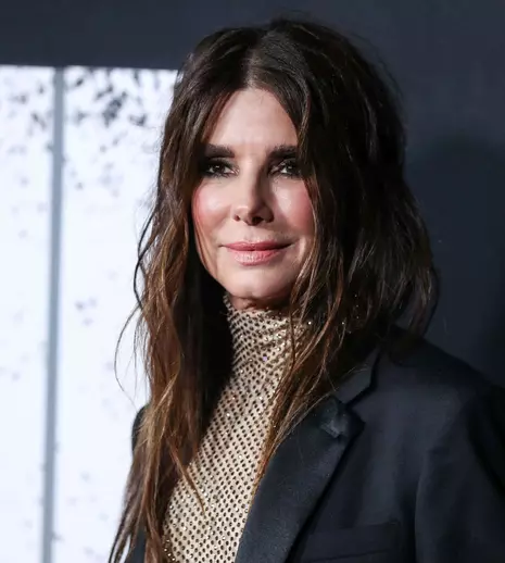 Sandra Bullock, apariție strălucitoare și îndrăzneață la premiera filmului „The Unforgivable”
