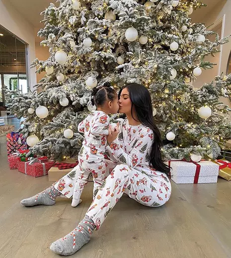 Crăciun în pandemie: Cum a sărbătorit Kylie Jenner anul trecut? Inspiră-te și tu!