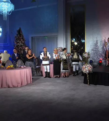 Star Chef, ediție specială de Revelion la Antena Stars. Adriana Trandafir este gazda emisiunii