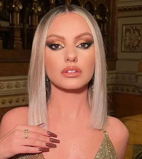 Alexandra Stan a răbufnit după ce un afacerist căsătorit i-a cerut să fie amanta lui. „Să-ți fie rușine!”