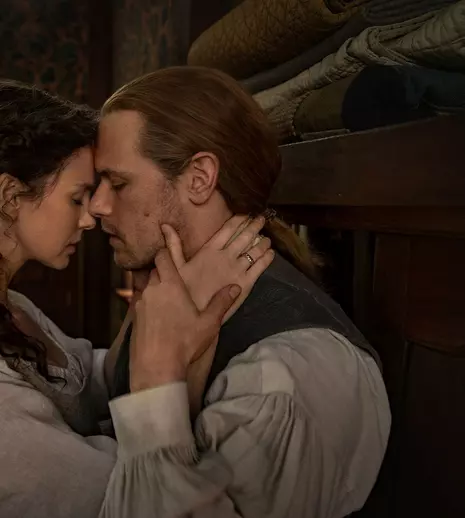 Producătorul „Outlander”, dezvăluiri despre sezonul 7. „Revoluția este aici”