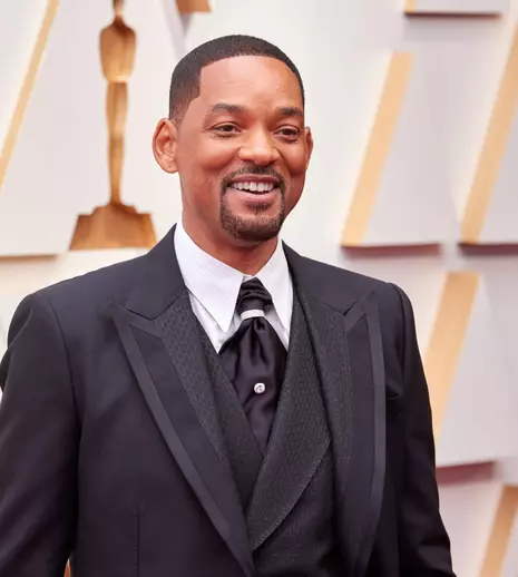 Will Smith i-a cerut scuze public lui Chris Rock după ce l-a lovit la gala Premiilor Oscar 2022