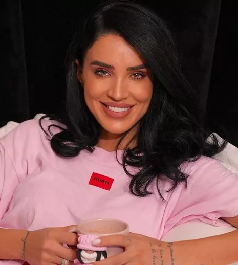 Adelina Pestrițu a postat noi imagini cu fiica ei, după doi ani de pauză de social media. Cum arată azi Zenaida