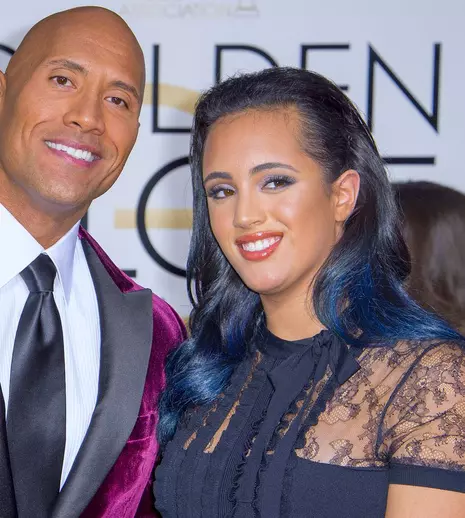 Pe urmele tatălui! Fiica lui Dwayne Johnson a debutat în wrestlingul profesionist