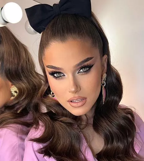 Ce cadou a primit Theo Rose pentru fiul ei de la mama lui Anghel Damian. Are o valoare specială