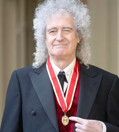 Brian May, chitaristul trupei Queen, a fost făcut cavaler de către regele Charles, la Palatul Buckingham
