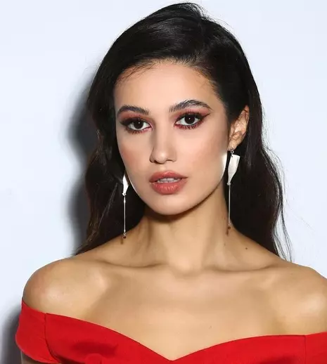 Cine e actrița din România care a jucat într-un film alături de actori din Urzeala tronurilor. În ce serial apare alături de Jude Law