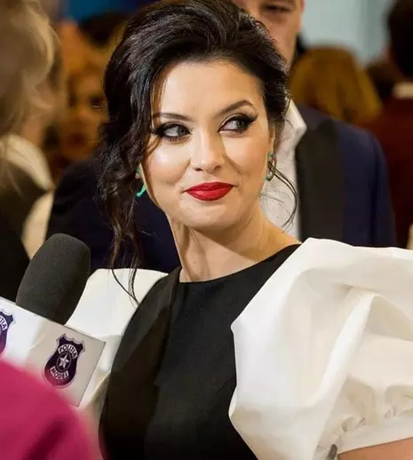 Anca Dumitra, răsfăț culinar de Paște. „O să gust din fiecare preparat pe care îl va pregăti mama”. EXCLUSIV