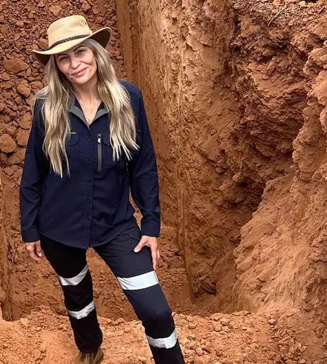 Interviu cu Melanie Wood, căutător de aur în Australia