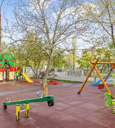 Diferența dintre educația STEM și cea de tip STEAM!