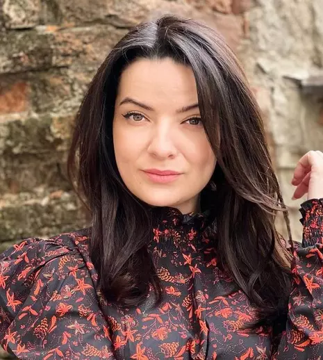 Ce fel de mămică va fi actrița Anca Dinicu? „O să fiu grijulie și ușor isterică”. EXCLUSIV