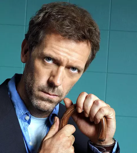 Hugh Laurie a condus toată vara