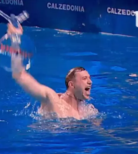 Piticu' a câştigat competiţia "Splash! Vedete la apă"