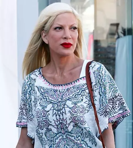 Tori Spelling a ajuns iar la spital
