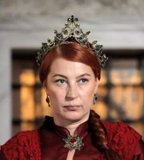 Hurrem pune la cale îndepărtarea Sultanei Fatma din Palat