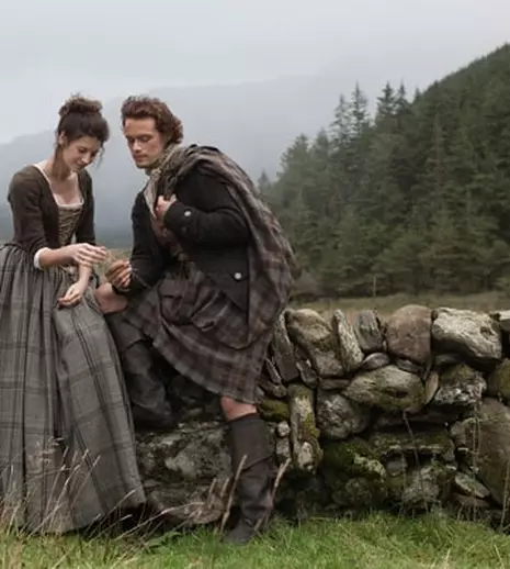 „Outlander”/„Străina” continuă cu episoade noi la AXN White din 27 mai