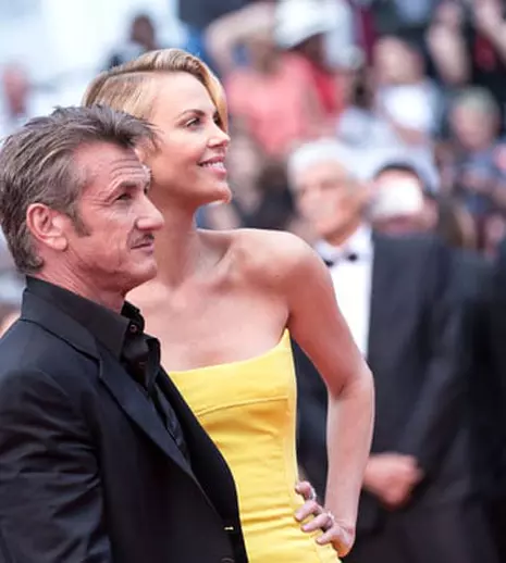 Cu cine a înlocuit-o Sean Penn pe Charlize Theron?