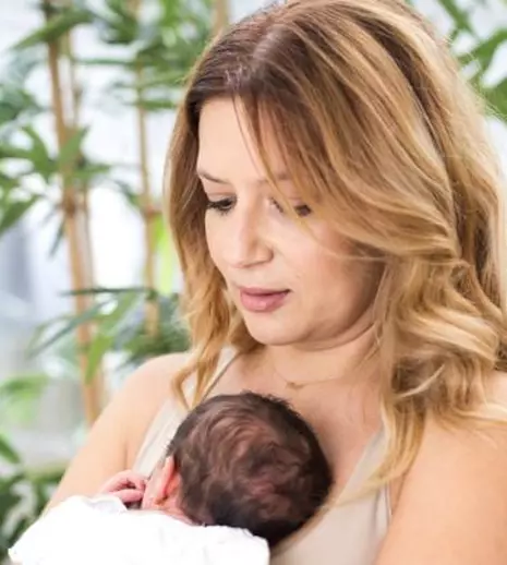 Amalia Enache o prezintă pe fetița ei, în weekend, la „Ce se întâmplă, doctore?”