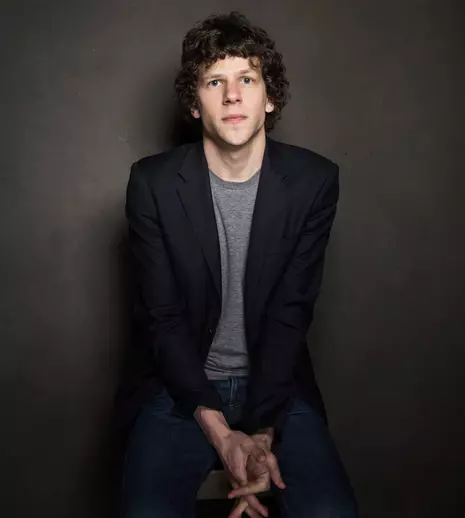 Jesse Eisenberg („Now You See Me: Jaful perfect”) a devenit tătic