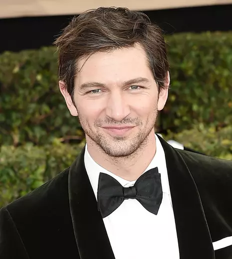 Actorul din „Urzeala tronurilor”, Michiel Huisman, a semnat cu Netflix
