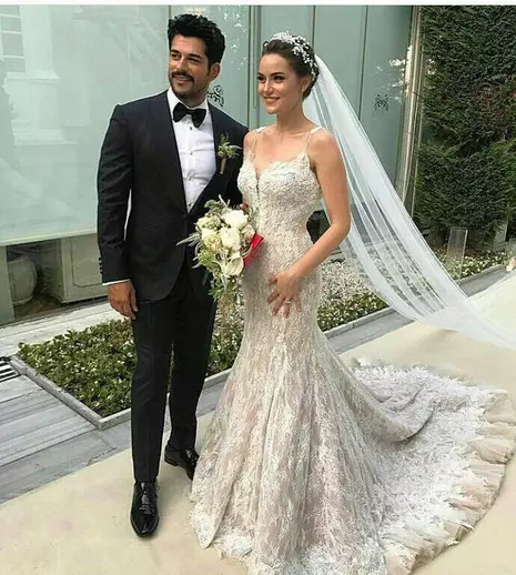 FOTO. Nunta anului în Turcia. Burak Özçivit („Dragoste infinită”) şi Fahriye Evcen s-au căsătorit