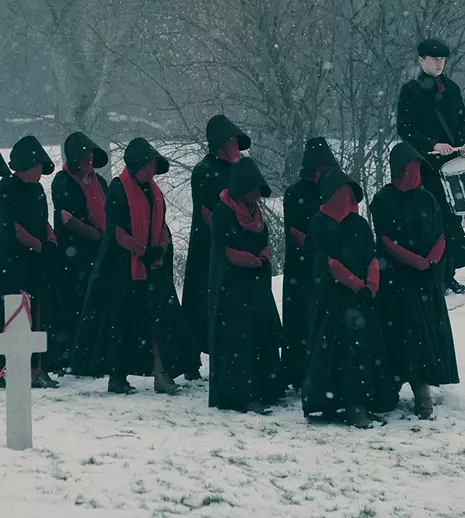 Știm când vine la HBO România sezonul al doilea din „Povestea slujitoarei”!