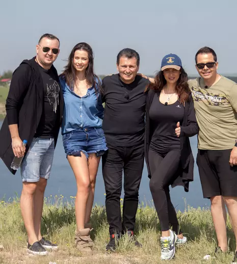 Iuliana și Nicoleta Luciu, rivale în restaurantul lui Nea Mărin