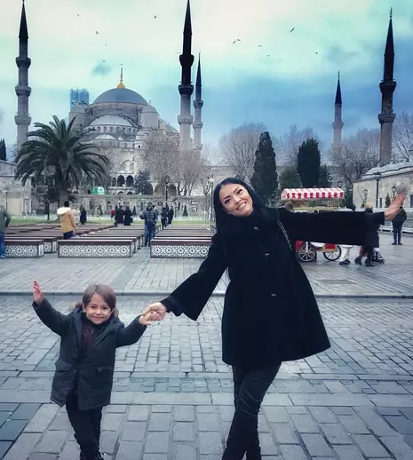 FOTO. Surpriză pentru Andreea Mantea. Cine a vizitat-o la Istanbul