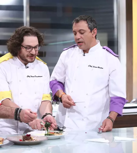 Chef Florin Dumitrescu s-a calificat în finala sezonului special „Chefi la cuțite”, dedicat familiilor