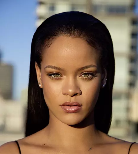 Rihanna vine în ajutorul celor care luptă cu pandemia de coronavirus. Ce sumă uriașă a donat