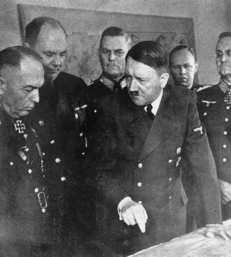 La 75 de ani de la sfârșitul celui de-al Doilea Război Mondial, History redifuzează „Regele care l-a învins pe Hitler”, despre Regele Mihai